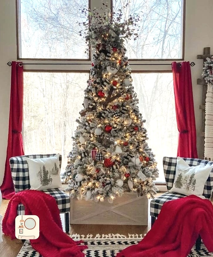 25 Bedroom Christmas Decor Ideas to Steal From Interior Designers 7 Add a Plaid or Buffalo Check Accent Pillow