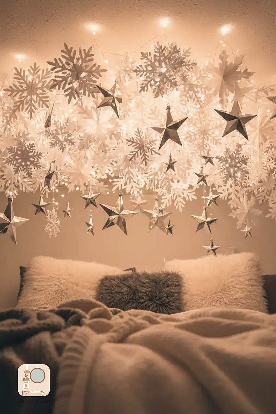 25 Bedroom Christmas Decor Ideas to Steal From Interior Designers 21 Add Snowflake or Star String Lights