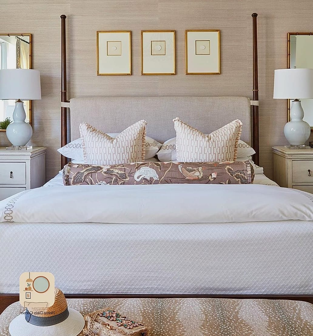 Consider a Grasscloth or Textured Wallpaper Accent Wall