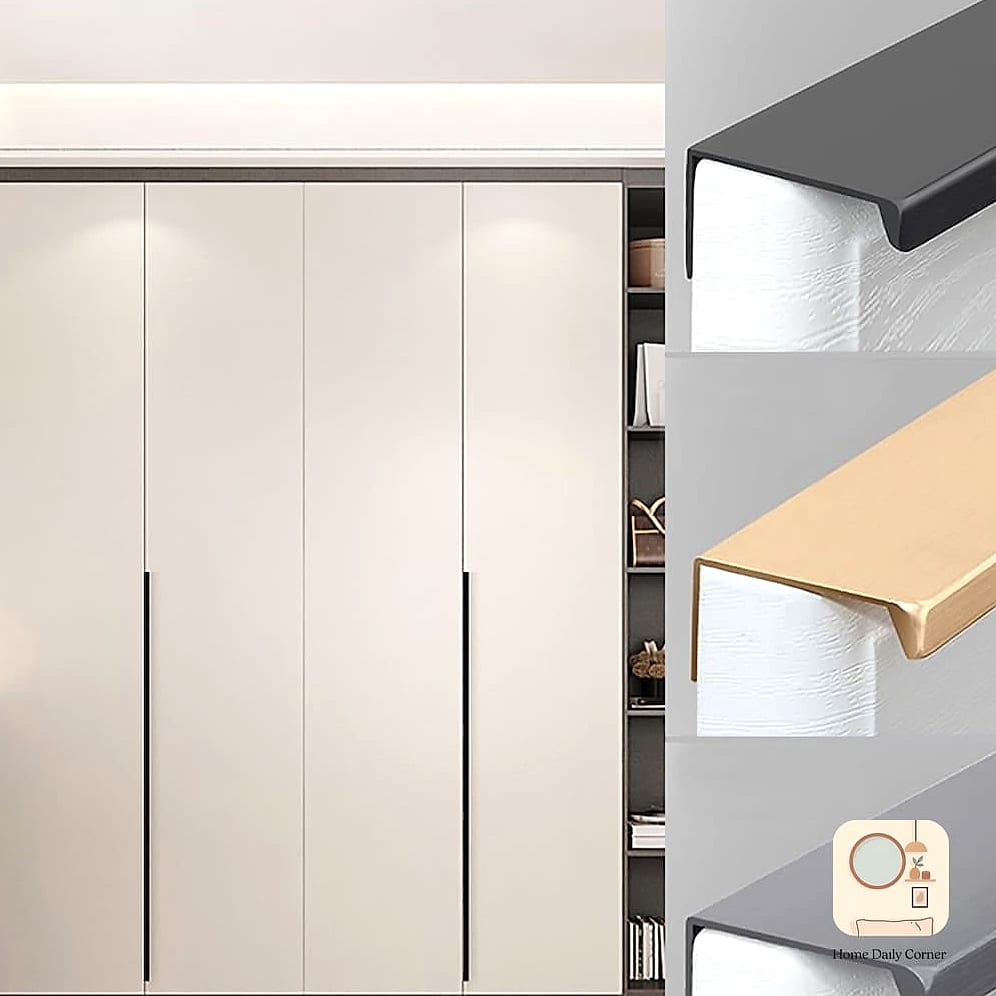Cupboards with Pull-Out Shoe Racks