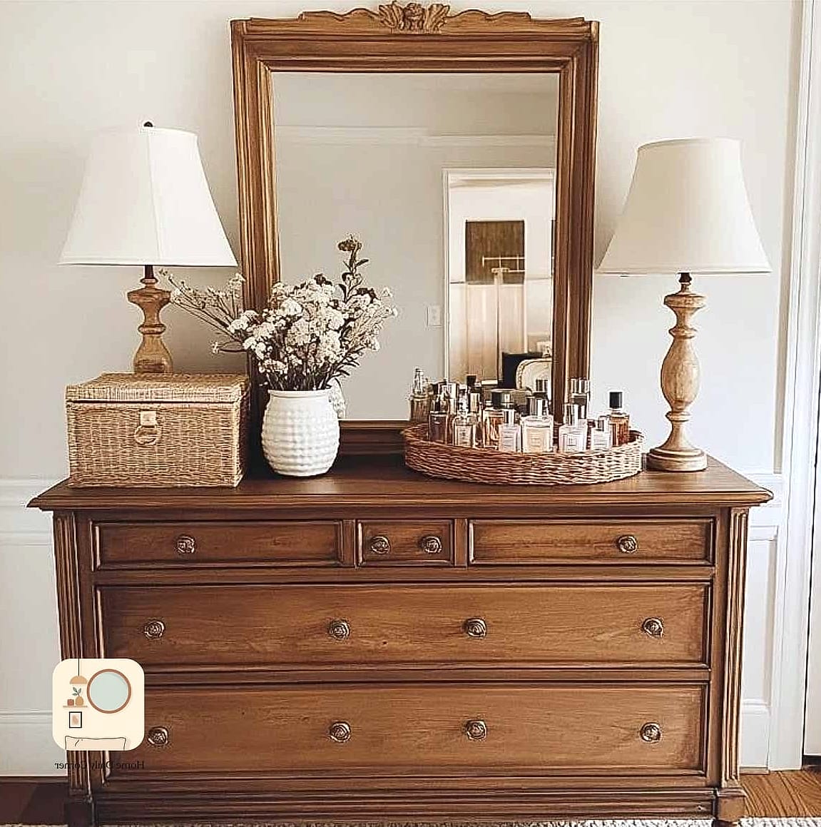 Perfume Tray on a Mirrored Base